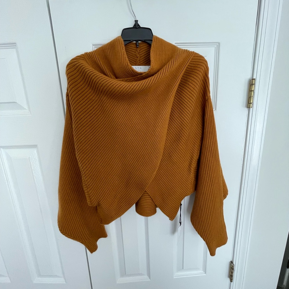 ASTR cross over knit sweater